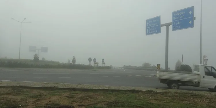 Muğla’da sis etkili oldu