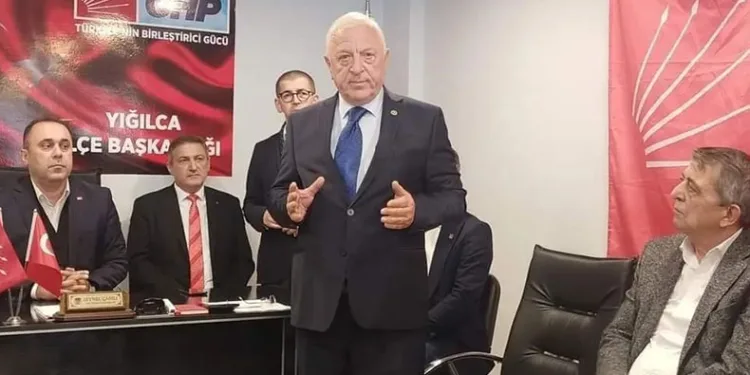 CHP’li milletvekilinin ‘Yobaz ilçe’ sözlerine tepki yağdı