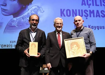 Tomris Uyar Sempozyumu” başladı