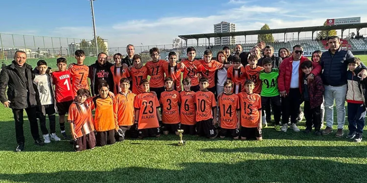Elazığ U14 Ligi’nde şampiyon Yolspor