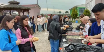 Öğrenciler hamsiye doydu