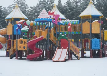 Lapa lapa kar yağdı