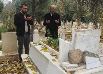 Şehit mezarına büyük saygısızlık
