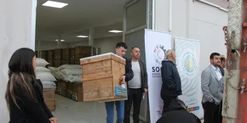 Genç arıcılara ekipman desteği