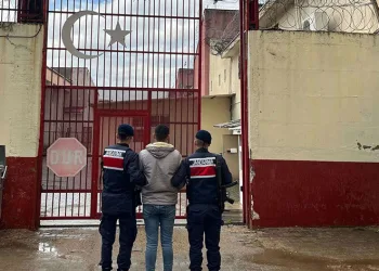 Jandarmadan eşzamanlı operasyon