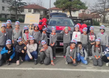 Yerli Malı Haftasında öğrenciler, TOGG ile buluştu