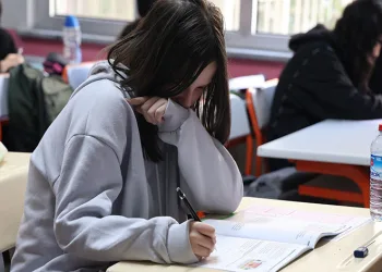 Çocuğunuza ‘yaramaz’ deyip geçmeyin