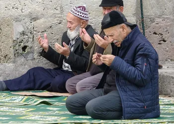 Bursa Ulu Cami’de Filistin halkı için dua edildi