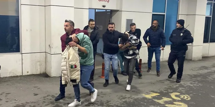 Zorla kredi çektirip tacizde bulundular