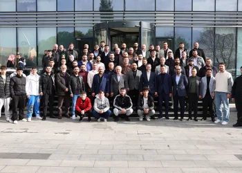 AK Parti’ye 752 yeni üye katıldı