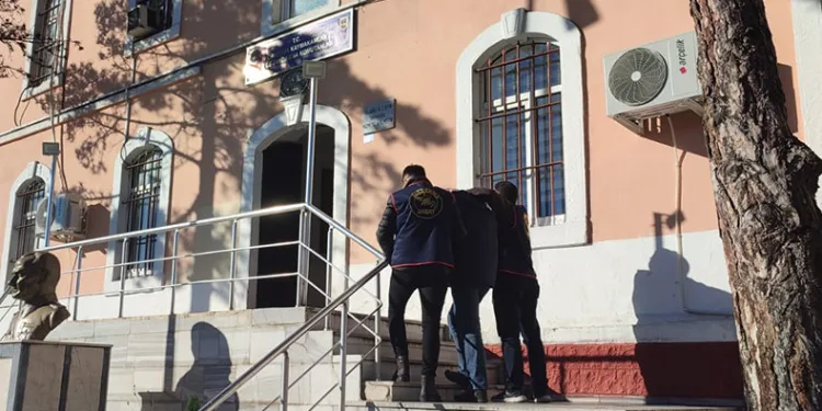 Çocuğun cinsel istismarı suçundan aranan zanlı yakalandı