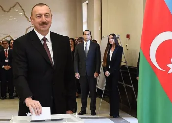 Azerbaycan’da cumhurbaşkanlığı seçimi erkene alındı