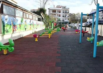 Çocuk sokağı yenilendi