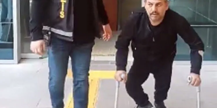 Uyuşturucu taciri, alacak-verecek defteri tutmuş