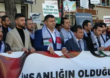 Filistin’e destek yürüyüşü gerçekleştirildi