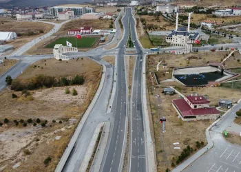Kampüs için tek çare “battı-çıktı”