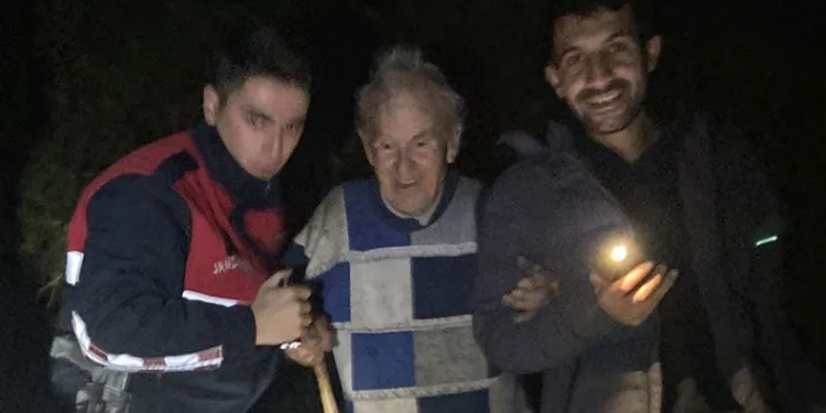 Mantar toplamak için gittiği ormanda kayboldu