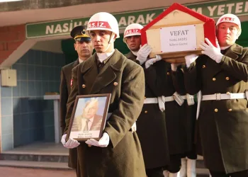 Kıbrıs Gazisi son yolculuğuna uğurlandı