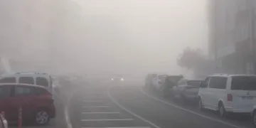 Yoğun sis öğle saatlerine kadar etkili oldu