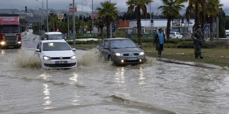 Aydın’a sağanak yağış uyarısı