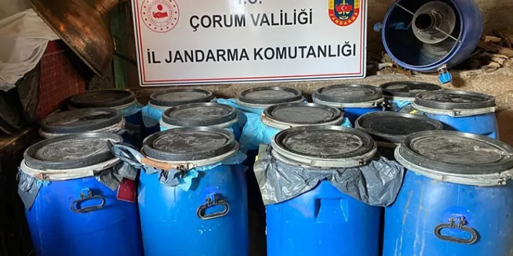 Jandarmadan kaçak içki operasyonu