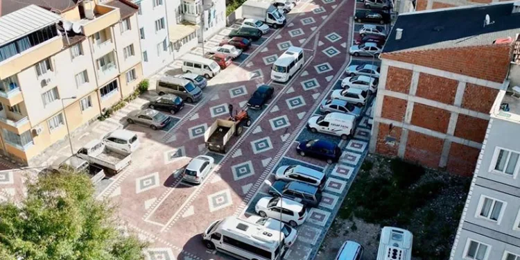 İnegöl’de 4750 araçlık otopark hizmete girdi