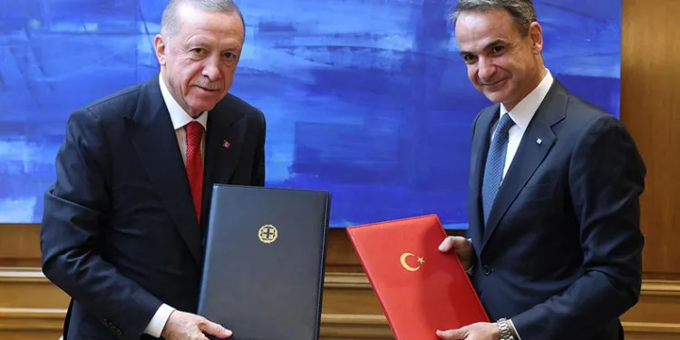 “Atina Bildirgesi” imzalandı