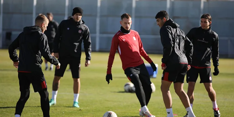 Sivasspor, Fenerbahçe maçına hazır
