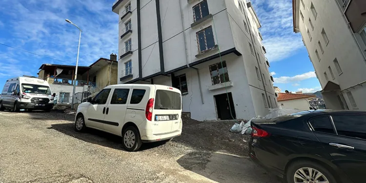 Bir kişi inşaatta ölü bulundu
