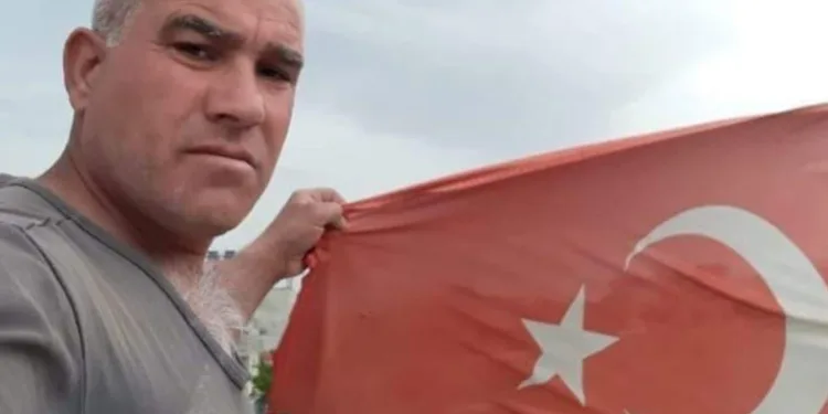 Uçuruma yuvarlanan akaryakıt yüklü tankerin sürücüsü kurtarılamadı