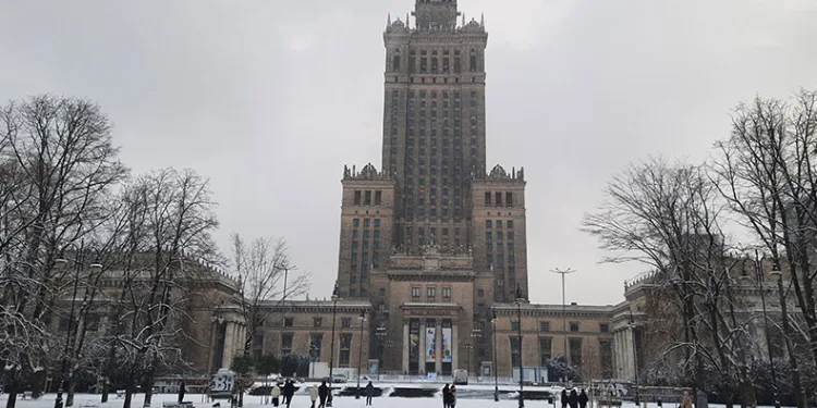 Polonya’da termometreler eksi 25’i gördü
