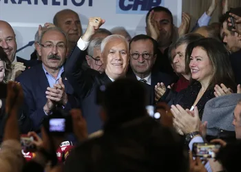 Mustafa Bozbey, Bursa Büyükşehir için adaylığını açıkladı