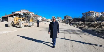 Gürkan yol çalışmalarını inceledi