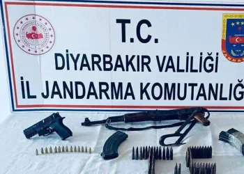 Jandarmadan ruhsatsız silah operasyonu