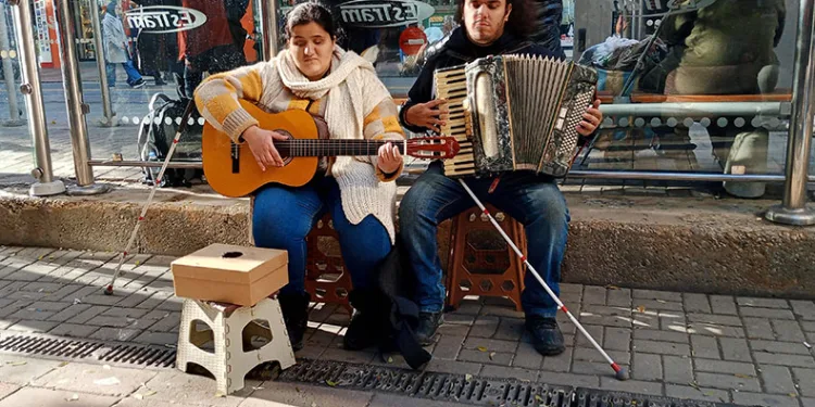 Yaz kış demeden çalışıyorlar