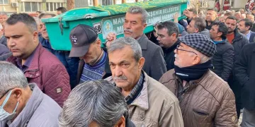 Doğum gününde toprağa verildi