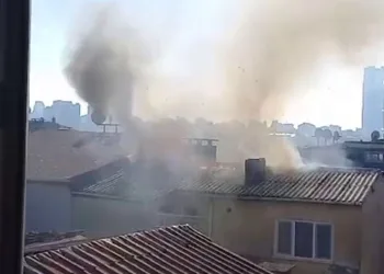 Ayrı yaşadığı eşine kızdı, evi yaktı