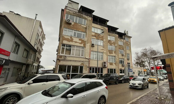 Mudanya Belediyesi tedbir amaçlı boşaltıldı