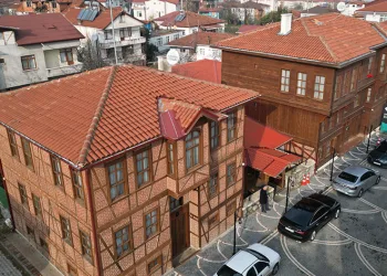 Düzce Belediyesi’nden denize sıfır tesis