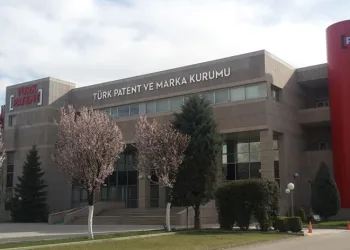 11 ayda 327 marka