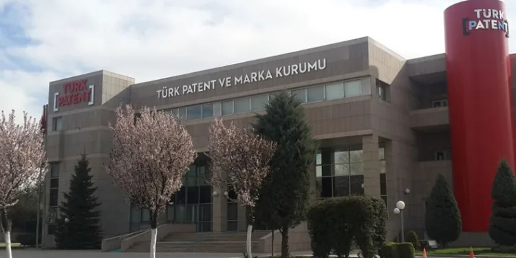 11 ayda 327 marka
