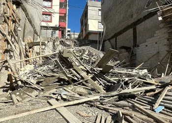 Beton dökümü sonrası inşaat çöktü