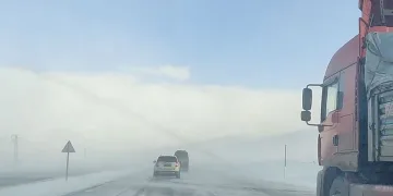 Ardahan’da tipi ulaşımı aksatıyor