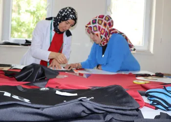 Emekli öğretmen kooperatif başkanı oldu