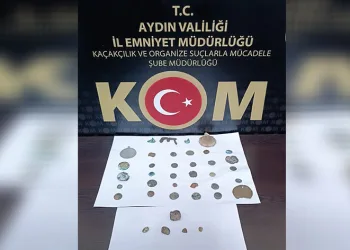 Efeler’de tarihi eser operasyonu