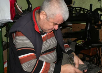 Yıllardır baba mesleğini yaşatıyor