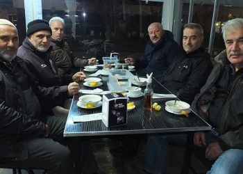 Burhaniyeli imam geleneği bozmadı