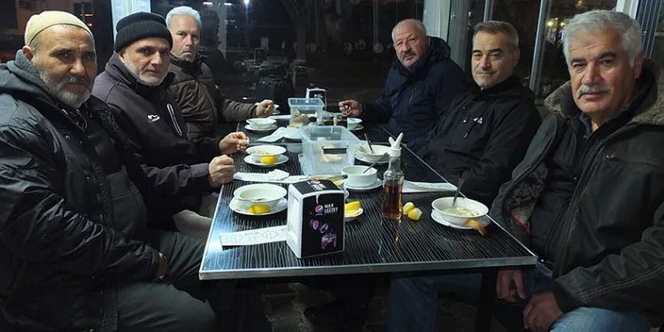 Burhaniyeli imam geleneği bozmadı
