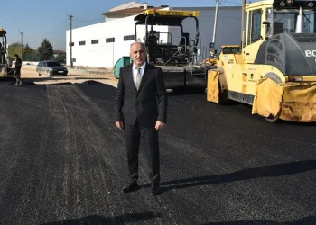 Yenişehir’de asfalt çalışması