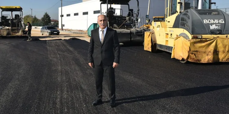 Yenişehir’de asfalt çalışması